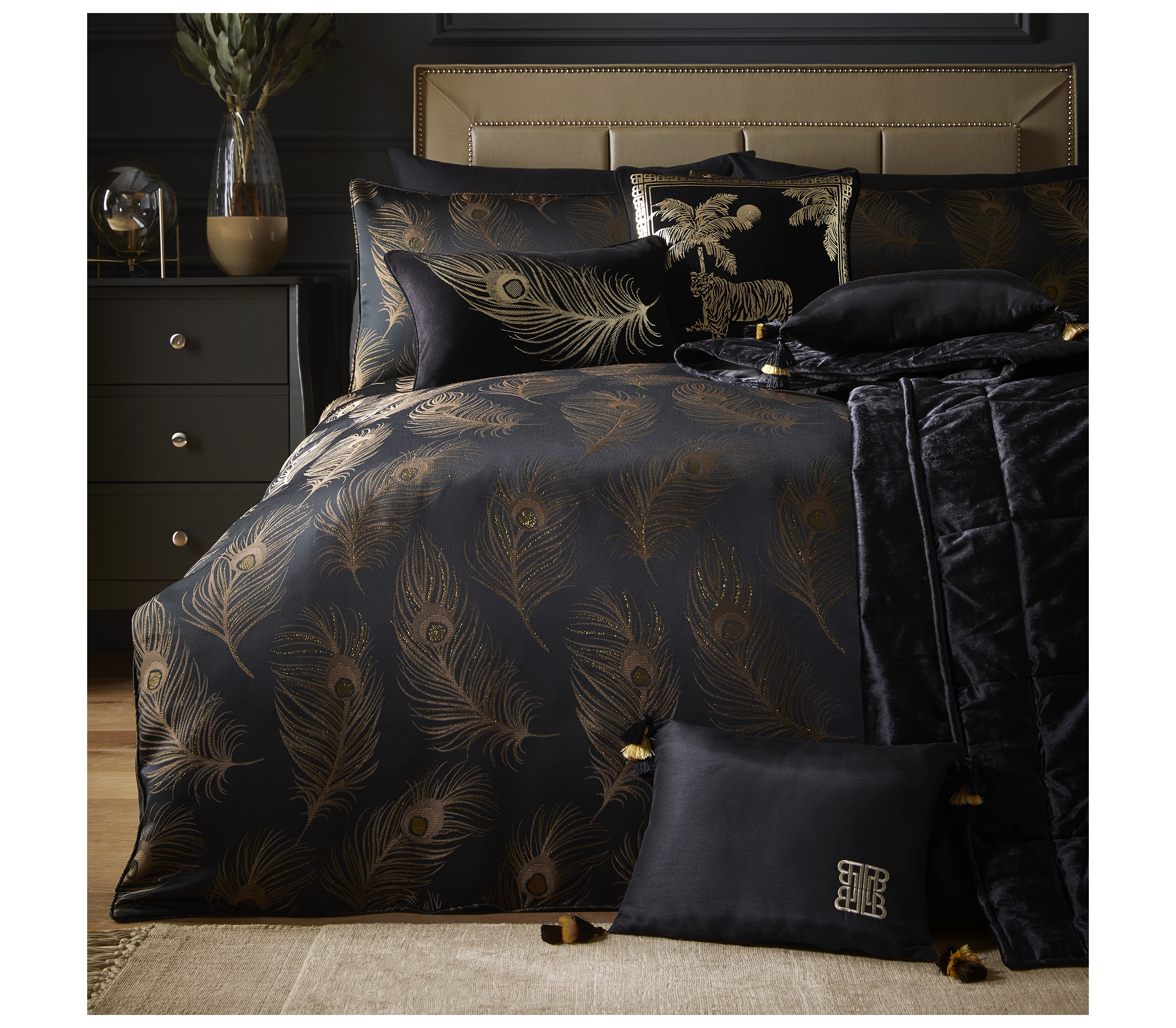 Laurence Llewelyn Bowen Dandy Black And Gold Duvet