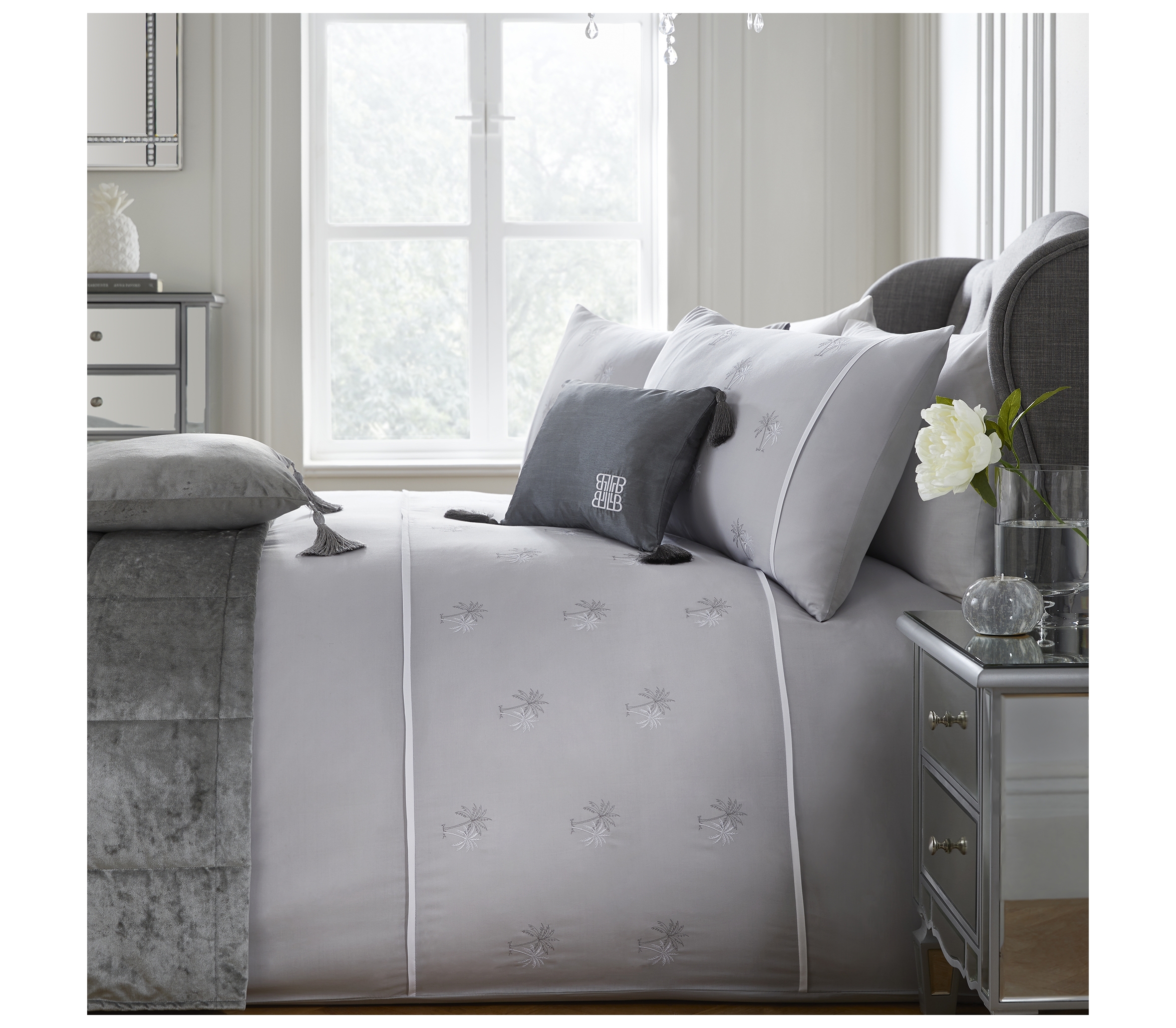 Laurence Llewelyn Bowen Midnight At The Oasis Grey Duvet